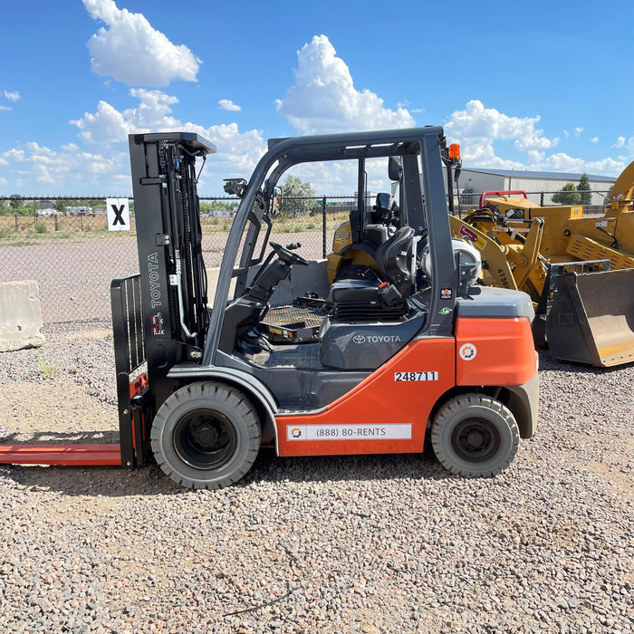 2022 TOYOTA 50-8FGU25