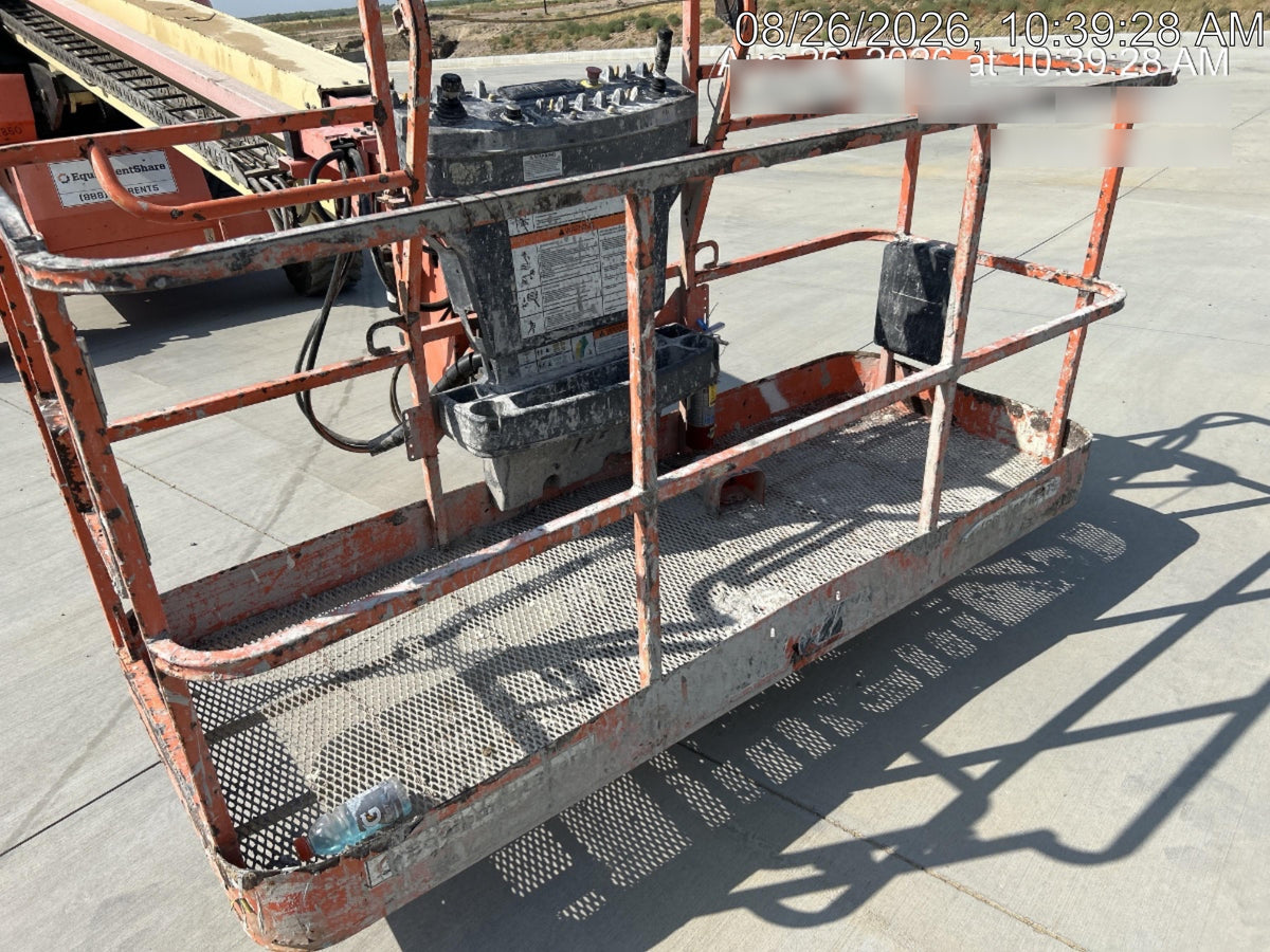 2020 JLG 600S