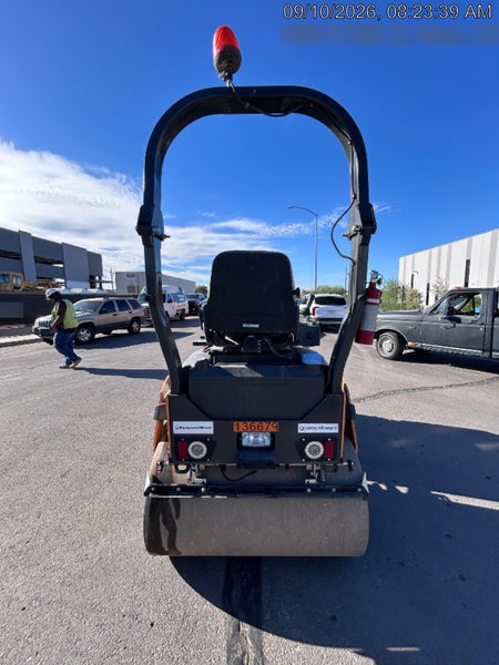 2021 CASE DV26E