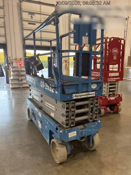 2017 Genie GS-2632 Genie GS2632 Scissor Lift