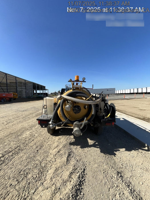 2022 VAC-TRON LP573XDT