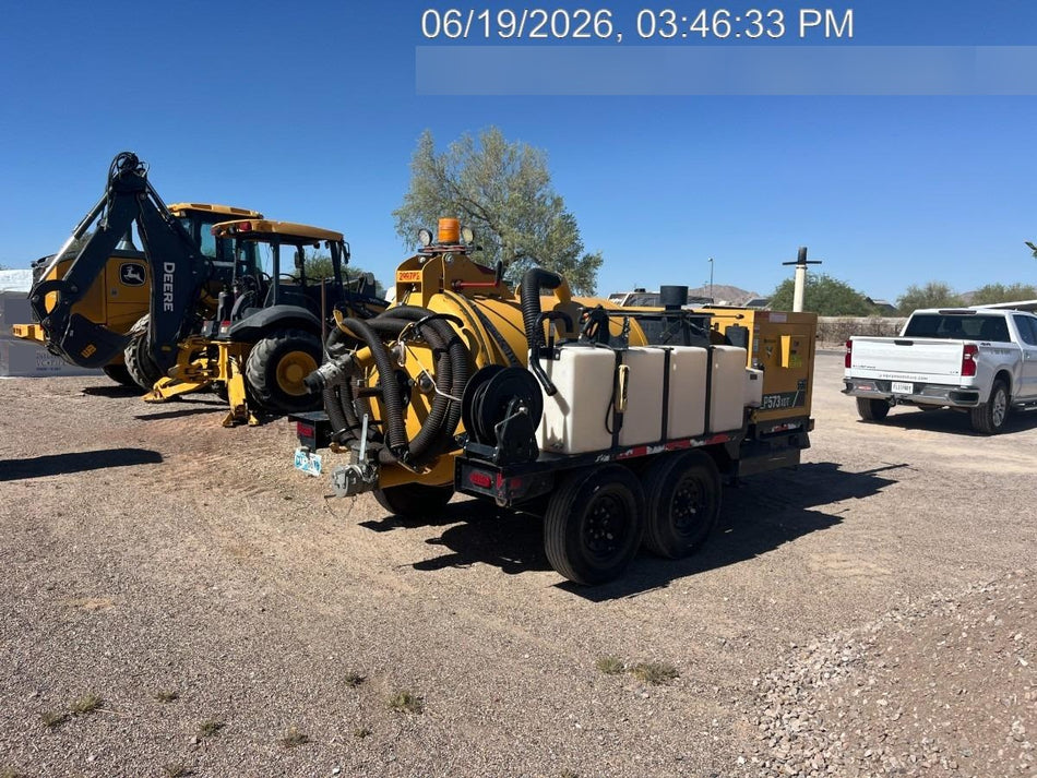 2023 Vac-Tron LP573XDT T4 Koehler Diesel Engine, 500 Gallon Debris Tank, x2 100 Gallon Water Tanks