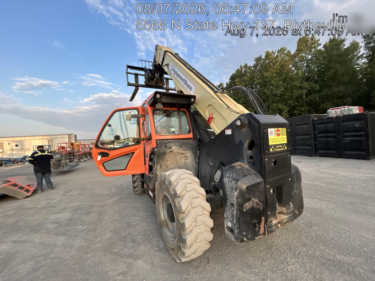 2022 JLG 1732