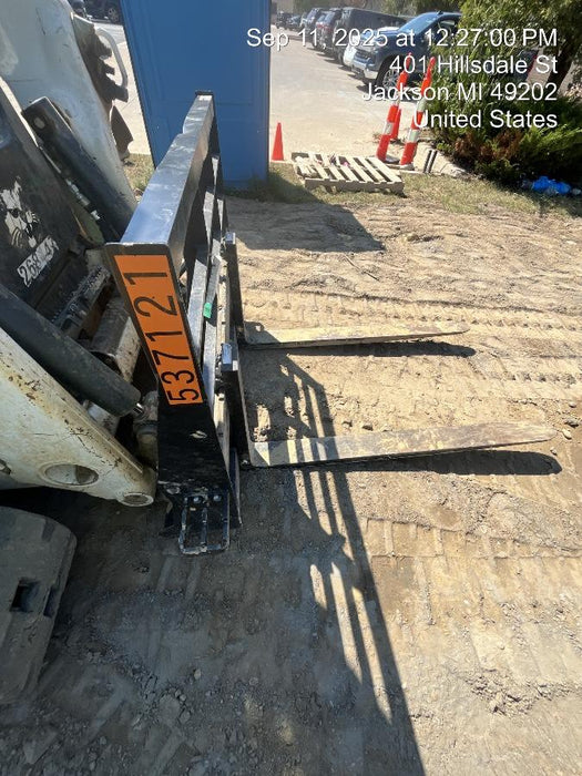 2025 ARROW MATERIAL HANDLING 24" Pallet Fork Frame