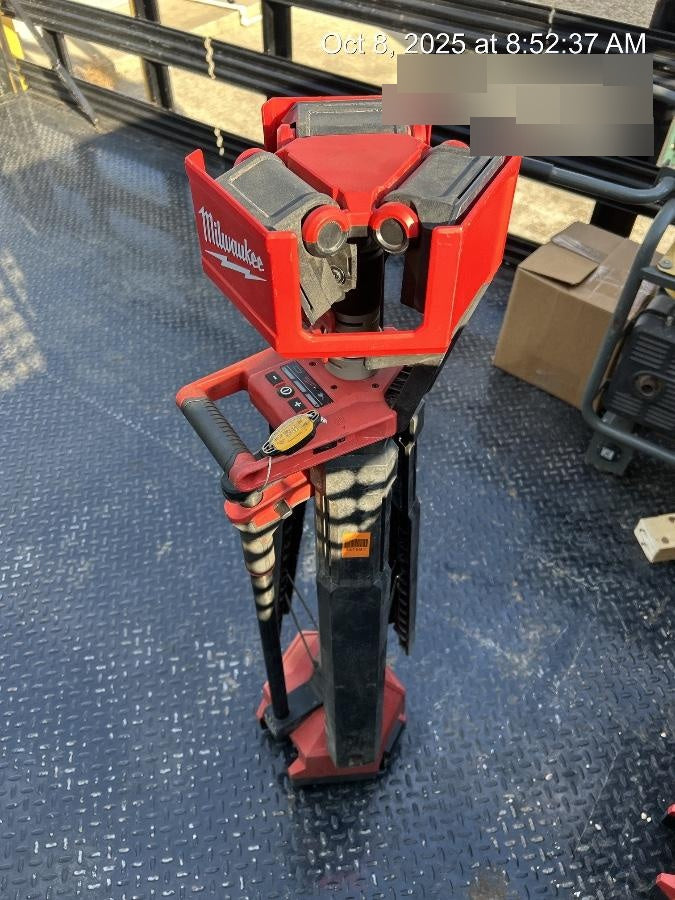 2022 MILWAUKEE 2136-20