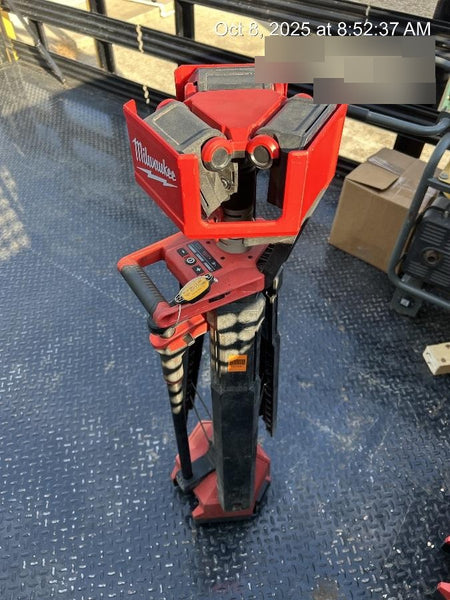 2022 MILWAUKEE 2136-20