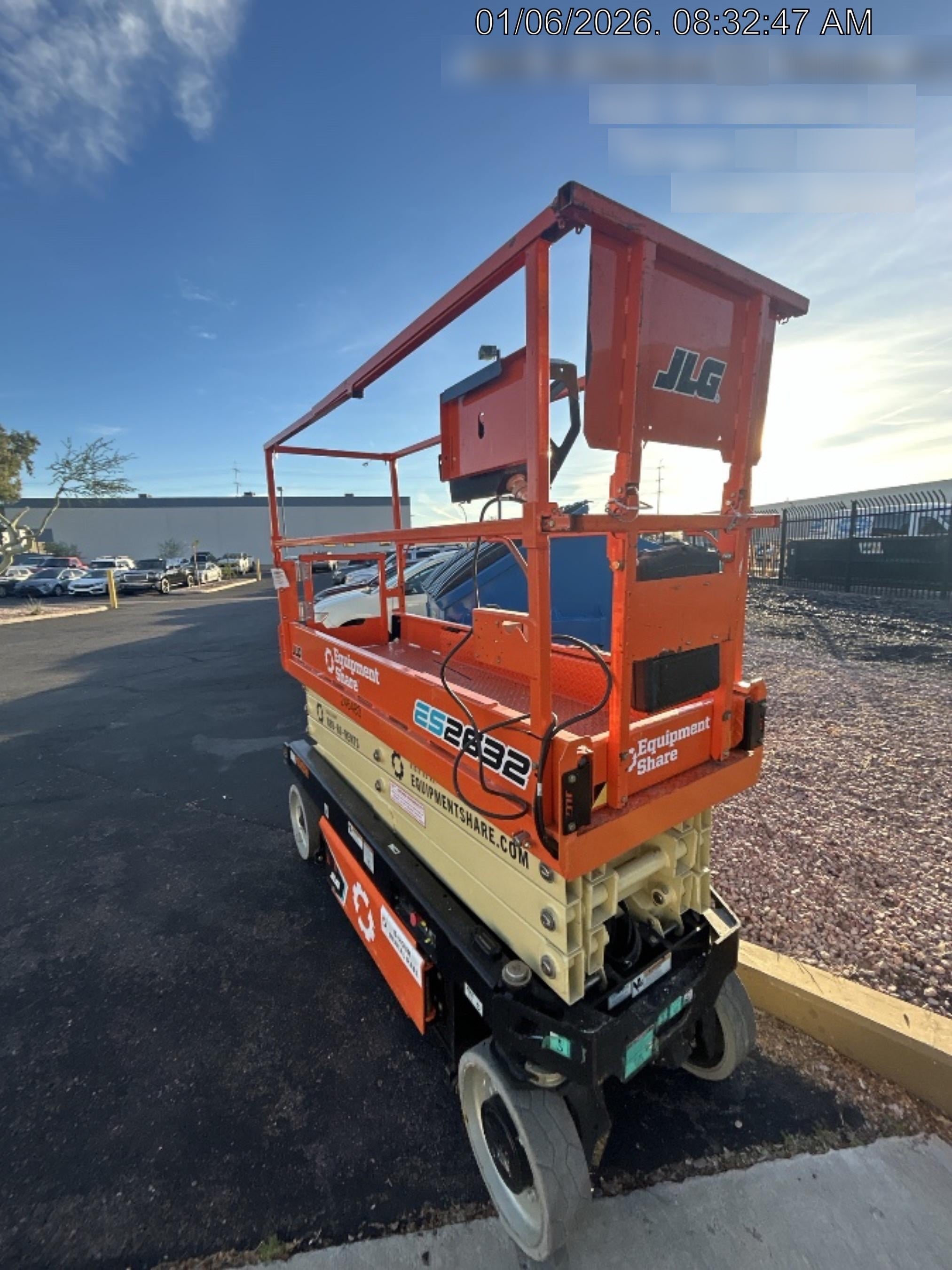 2022 JLG ES2632