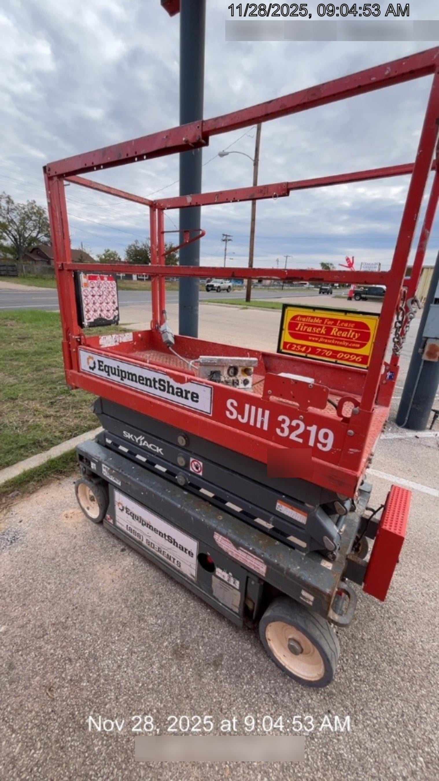 2019 Skyjack SJIII-3219 Standard Options, Trojan Batteries