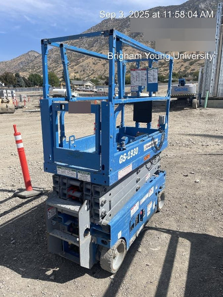 2020 Genie GS-1930 Solid Non Marking Tires, Beacon, Folding rails with half height swing gate