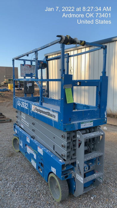 2020 Genie GS-2632 Solid NM Tires, Folding Rails with half-height swing gate, Beacon