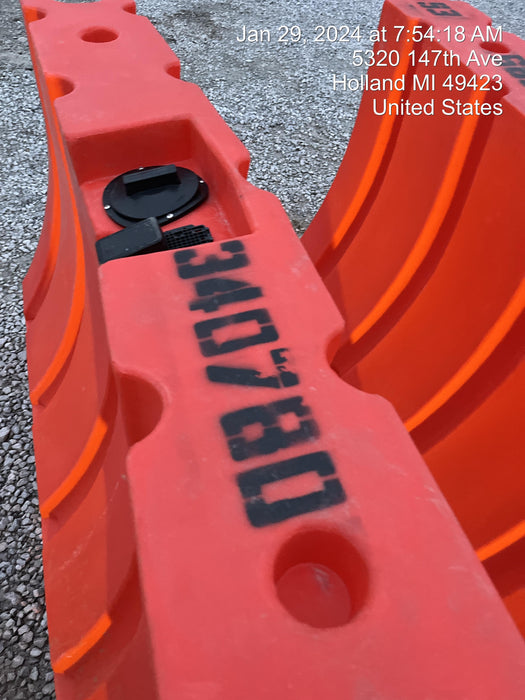 2023 HOUSTON BARRICADE WFB42