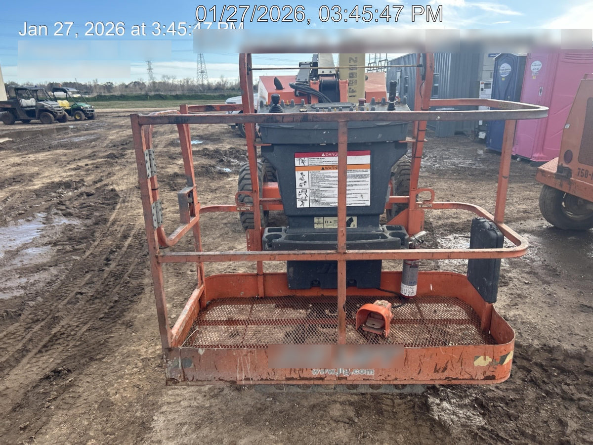 2022 JLG 340AJ