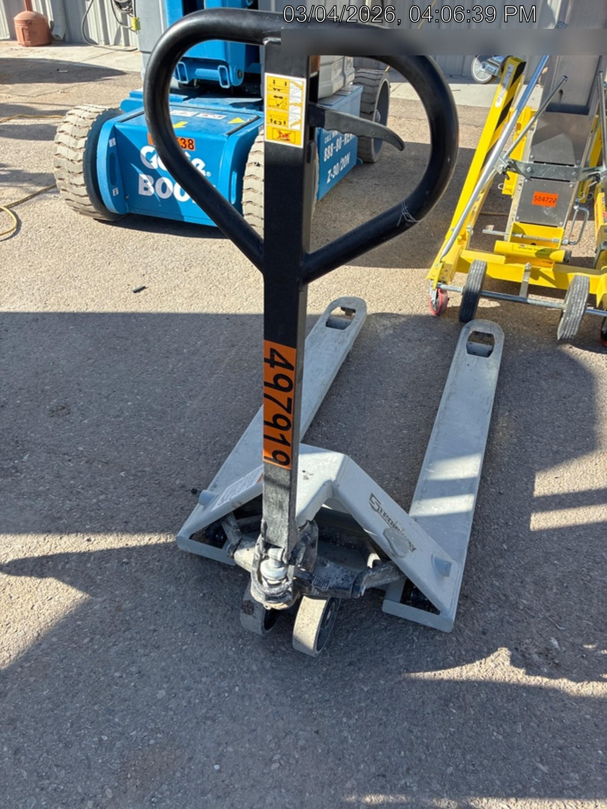 2025 STRONGWAY 5500 lb Pallet Jack