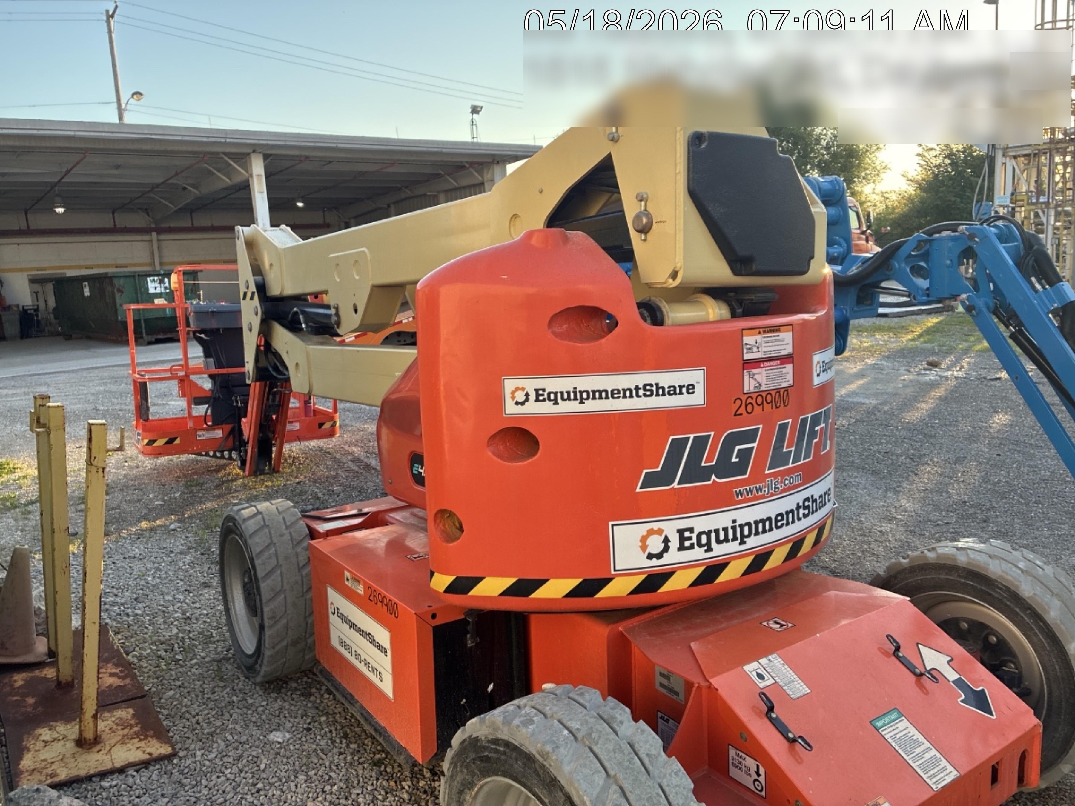2022 JLG E450AJ