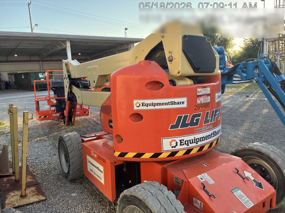 2022 JLG E450AJ