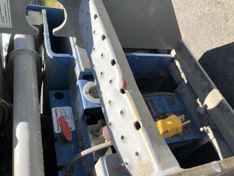 2019 Genie GS-1930 Half Height Swing Gate, 800W Inverter