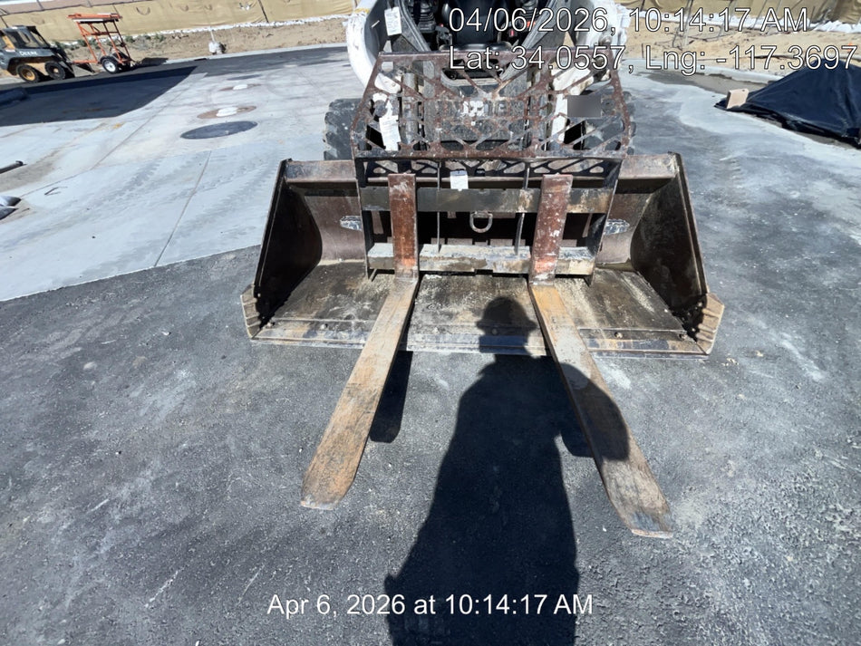 2021 PALADIN 48" Pallet Forks - Paladin