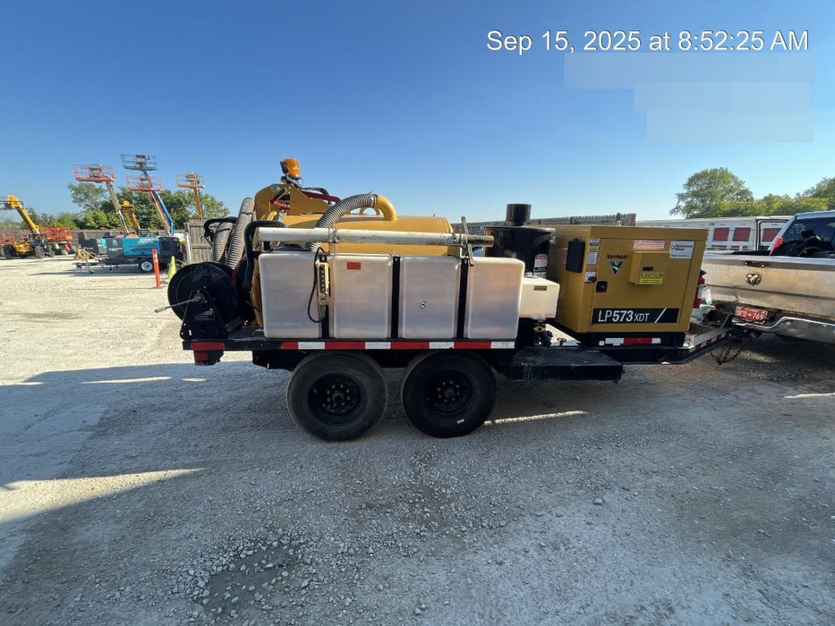 2023 VAC-TRON LP573XDT