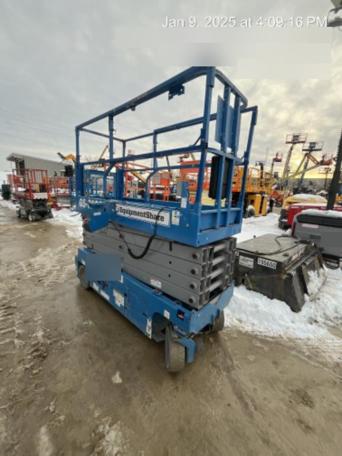 2019 Genie GS-3232 Standard Options