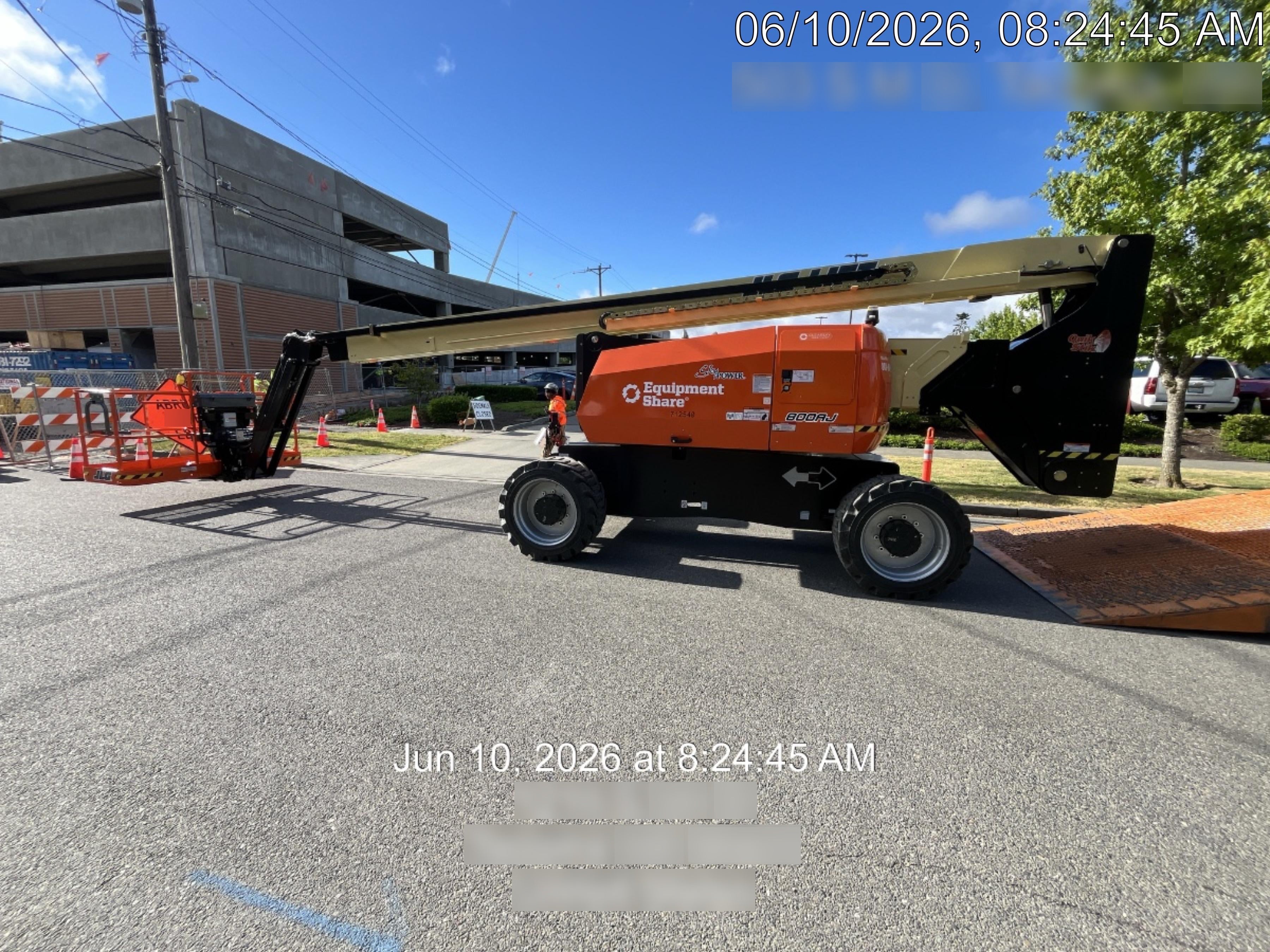 2026 JLG 800AJ