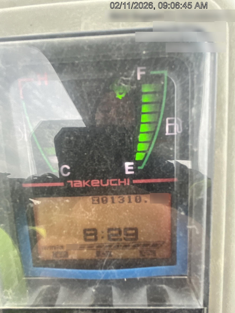 2023 TAKEUCHI TB250-2R
