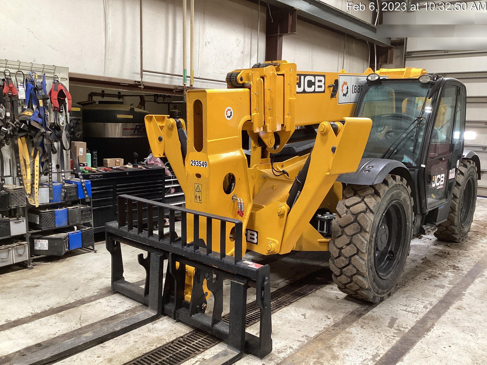 2023 JCB 510-56