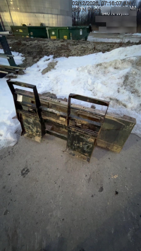 2025 ARROW MATERIAL HANDLING 24" Pallet Fork Frame