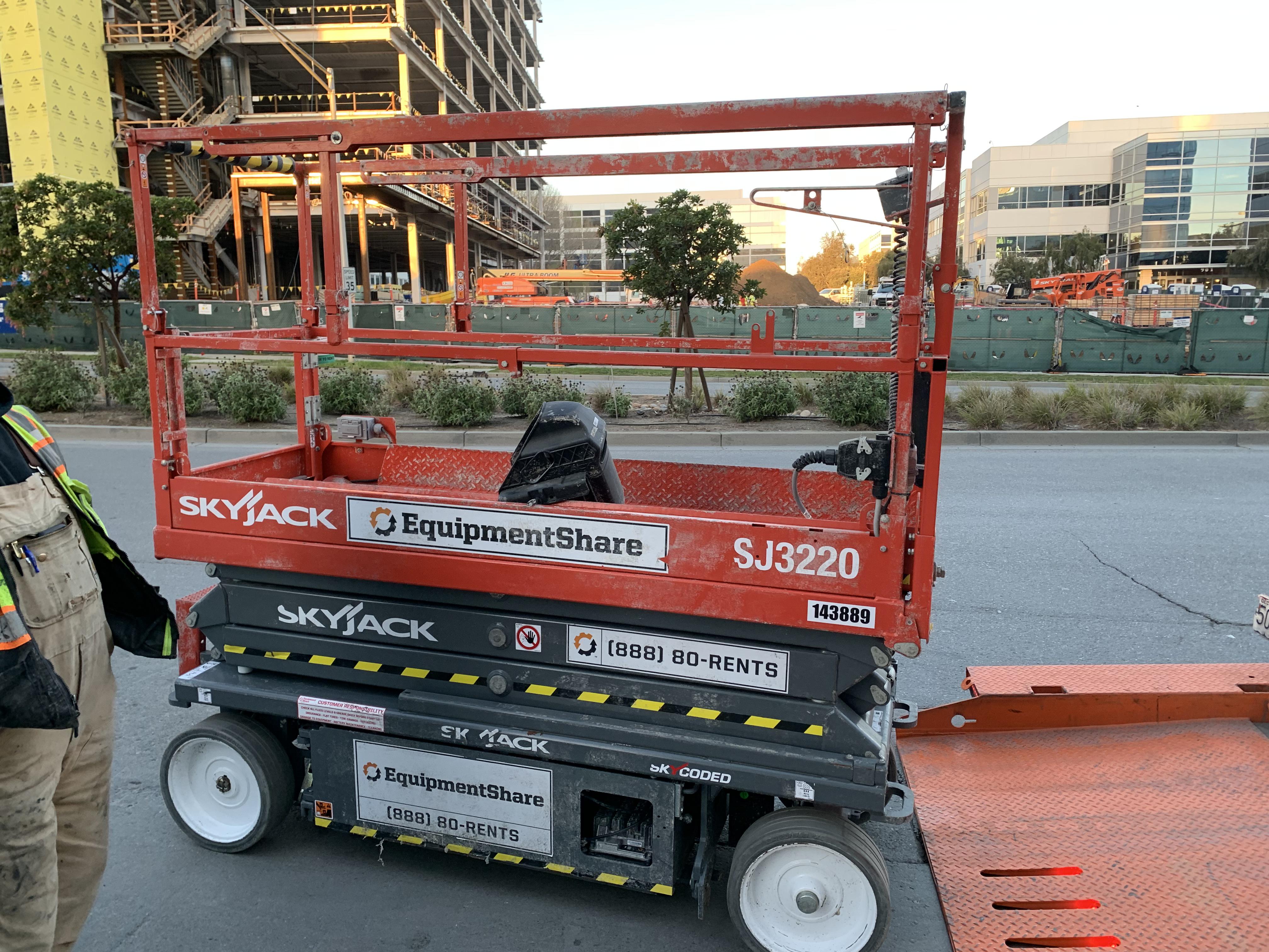 2021 SKYJACK SJIII-3220