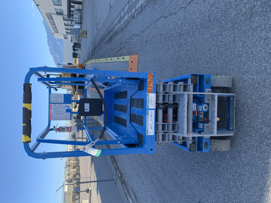 2020 Genie GS-1930 Fixed rails with chain entry gate - Pre A92.20