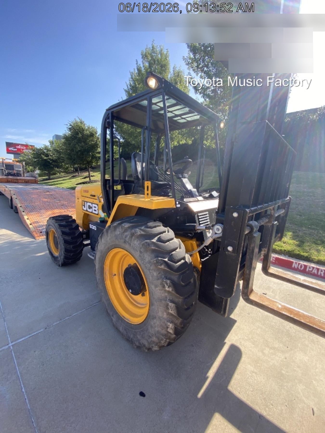 2023 JCB 930-4