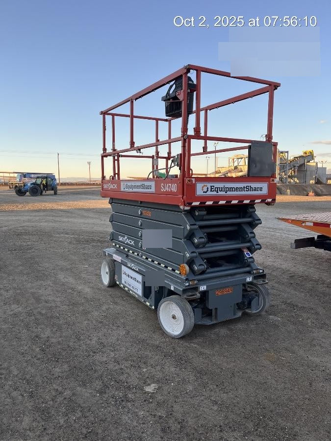 2023 SKYJACK SJ4740
