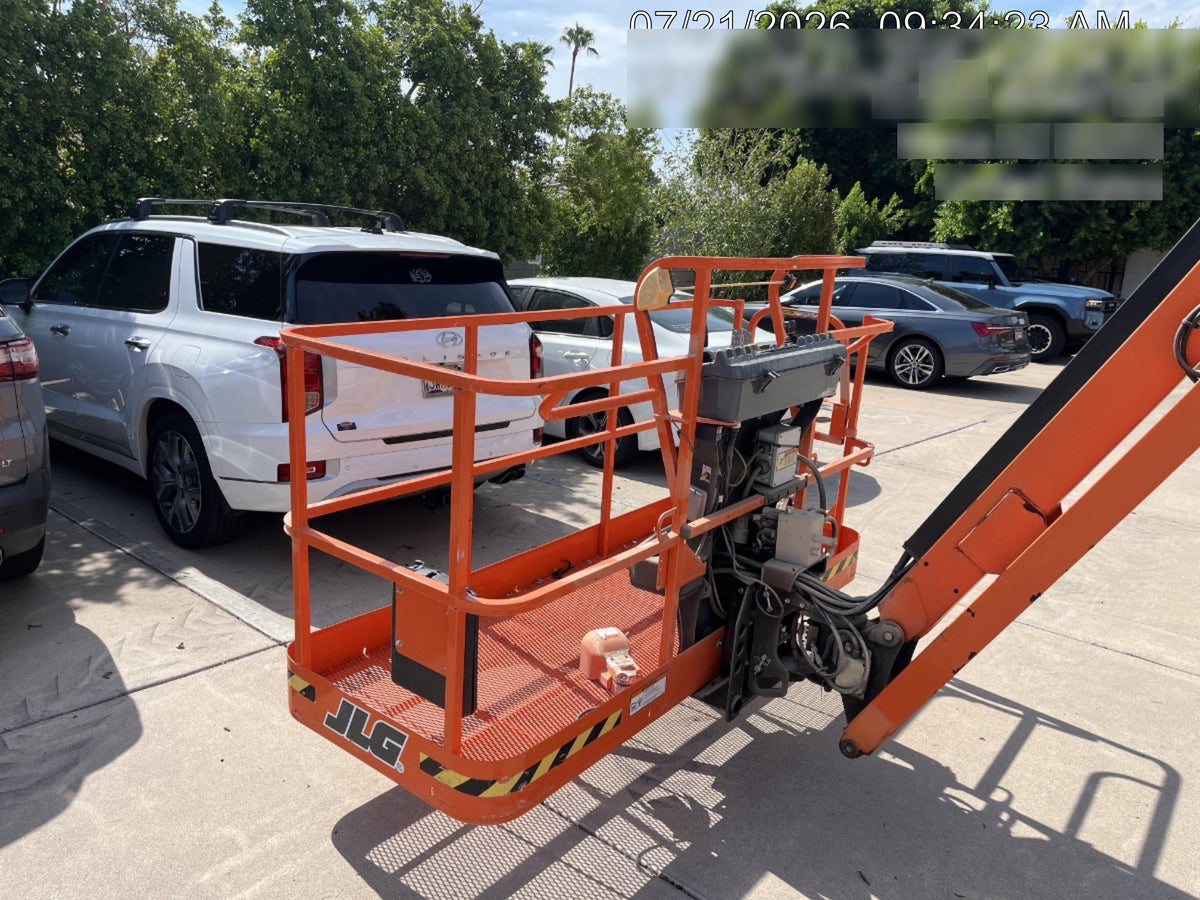 2022 JLG 860SJ