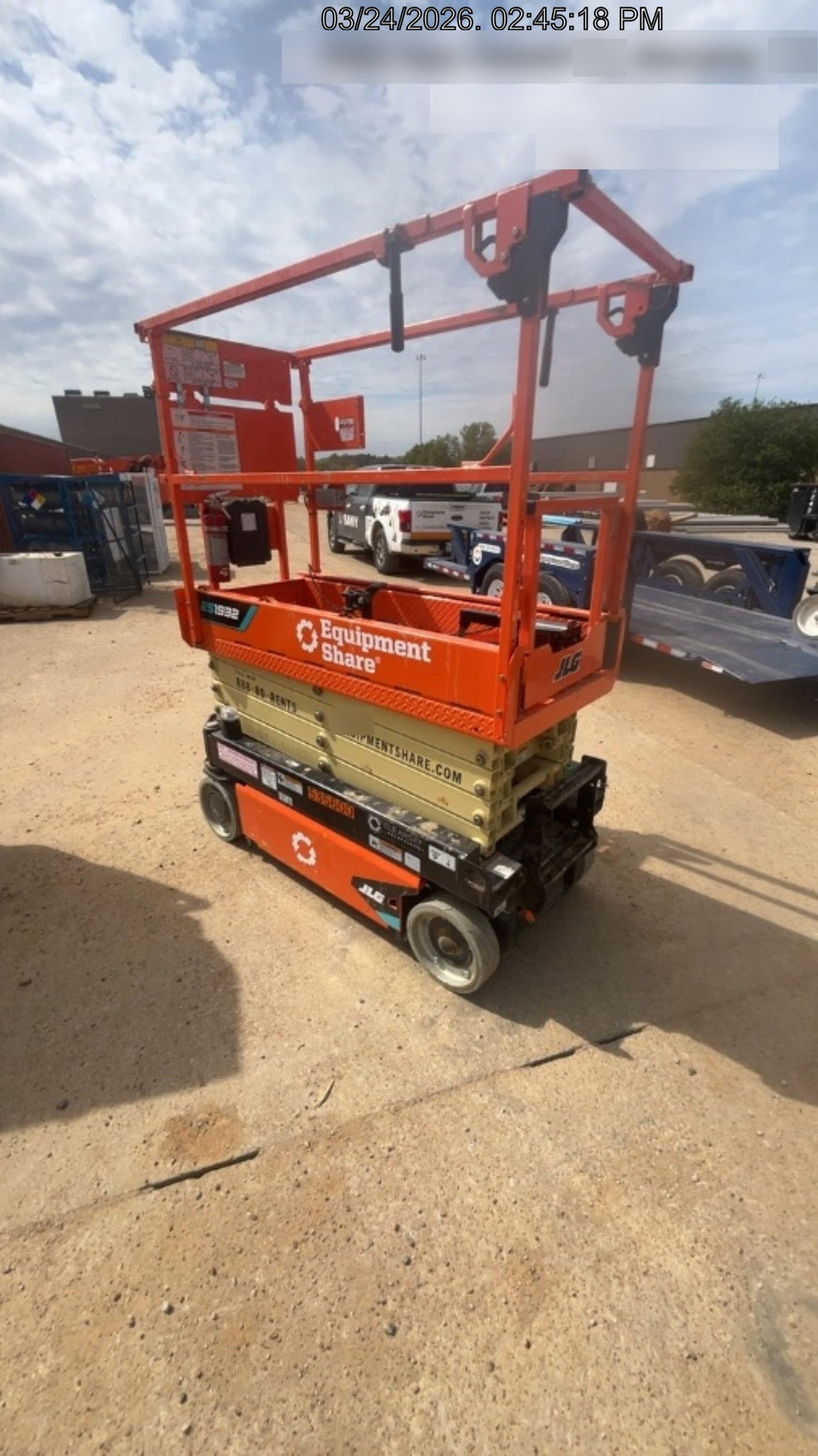 2025 JLG ES1932