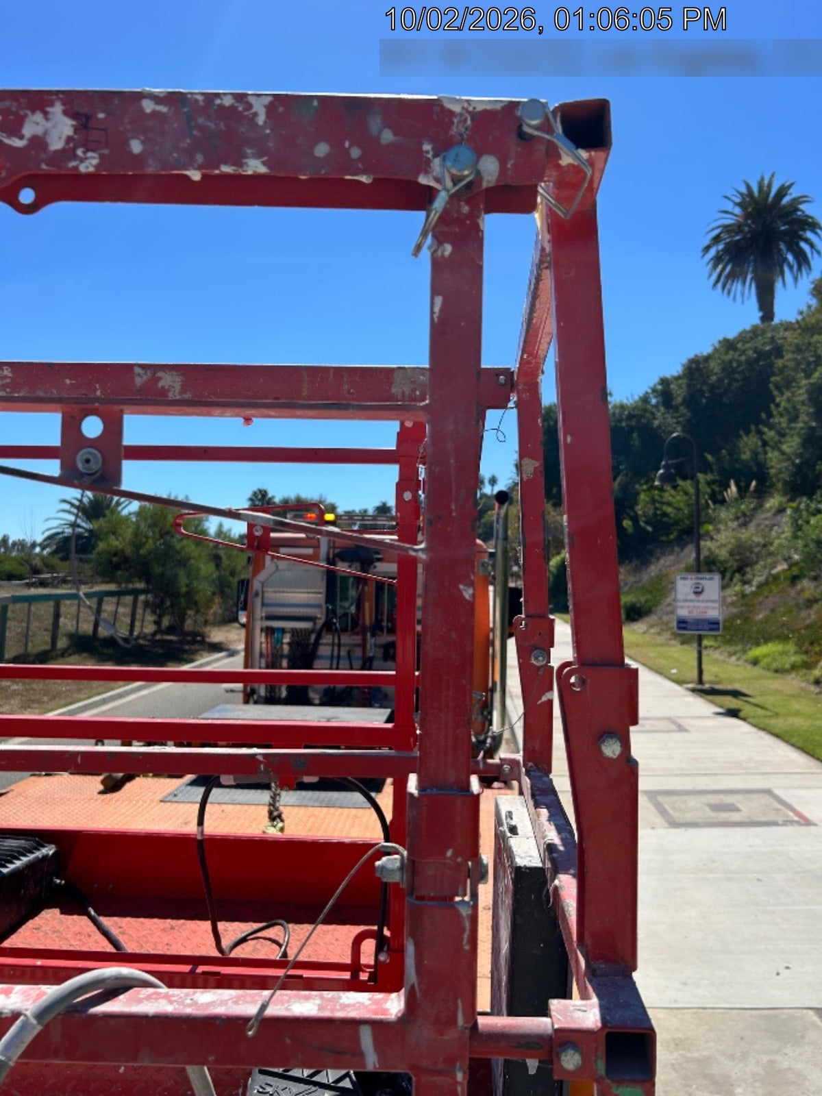 2020 Skyjack SJIII-3219 Solid NM Tires, Half height spring hinged entry gate, Dual Beacons, 800W Inverter