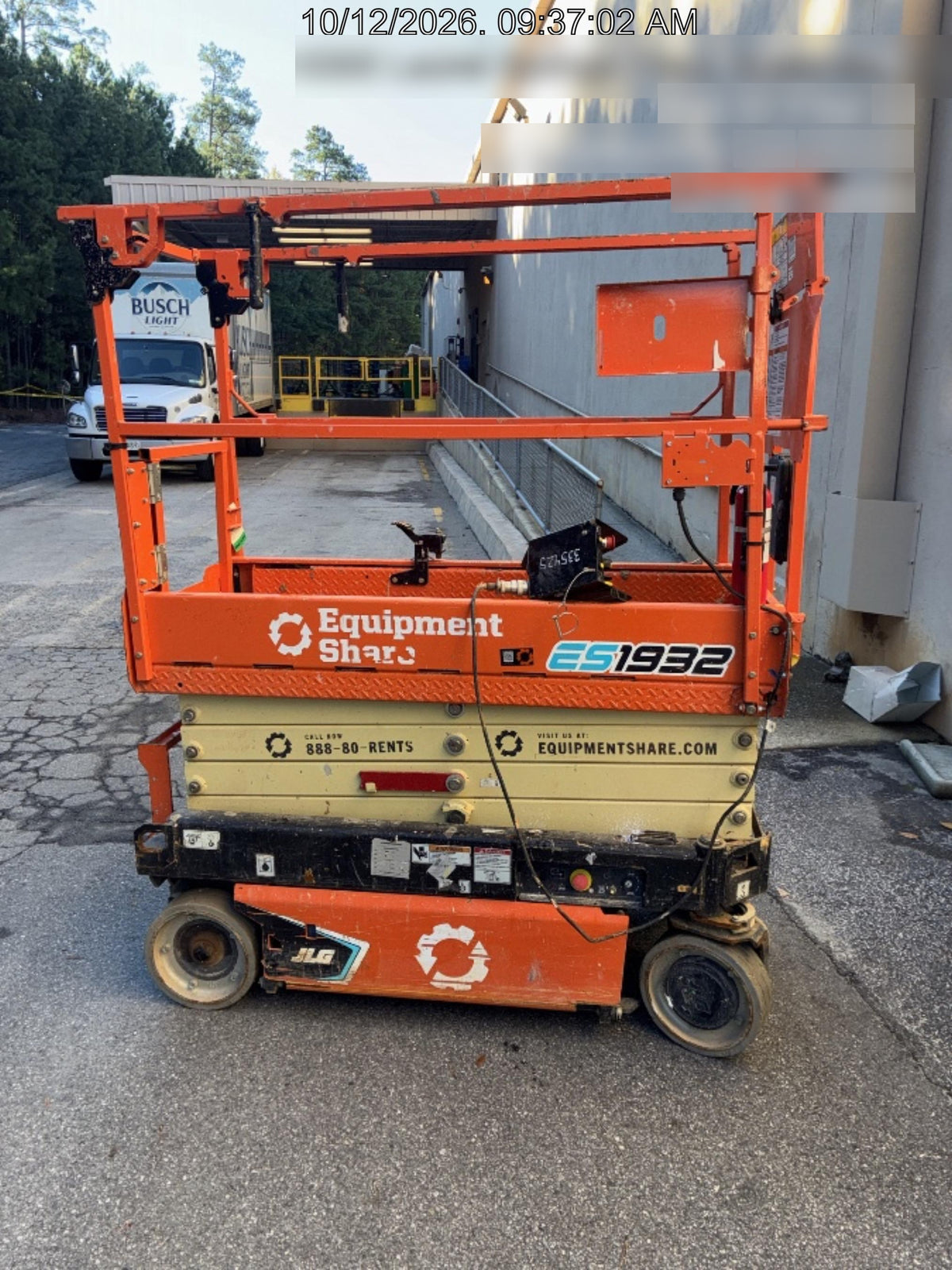 2023 JLG ES1932