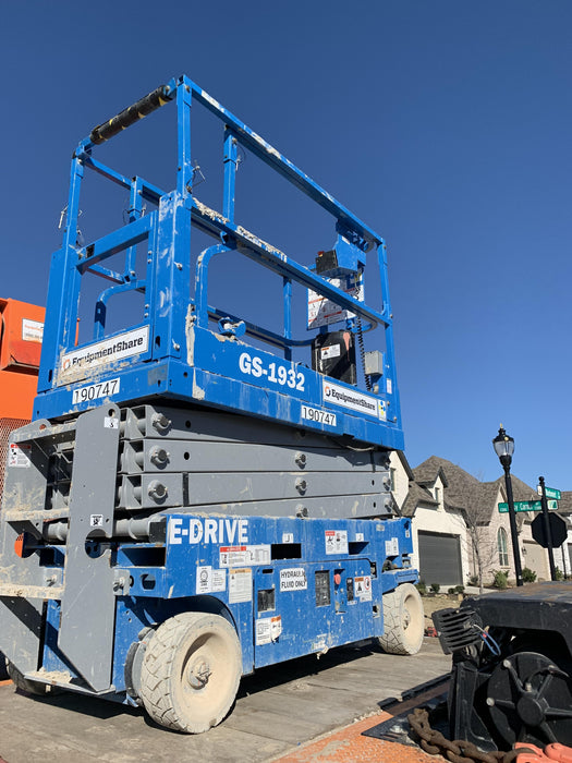 2021 GENIE GS-1932