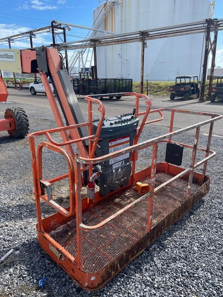 2019 JLG 800AJ