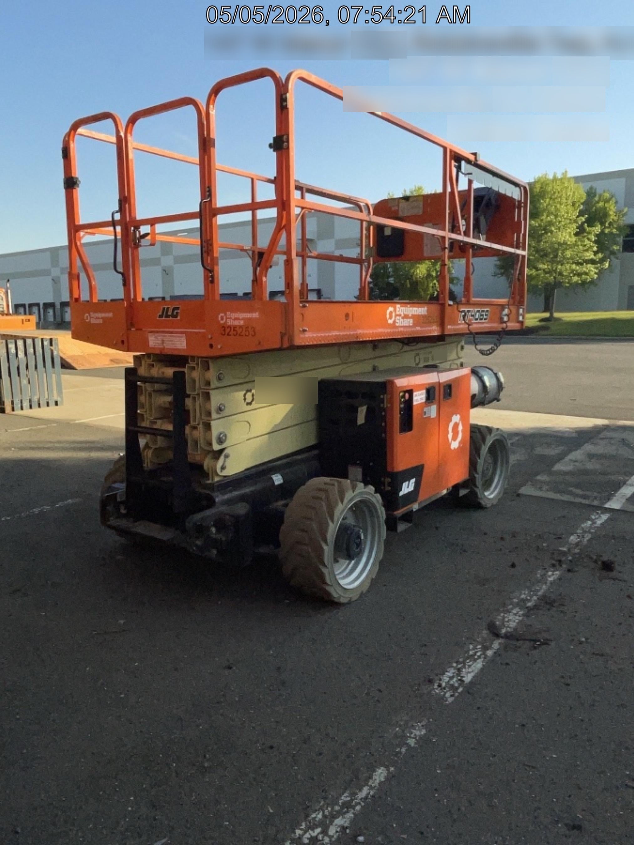 2023 JLG RT4069