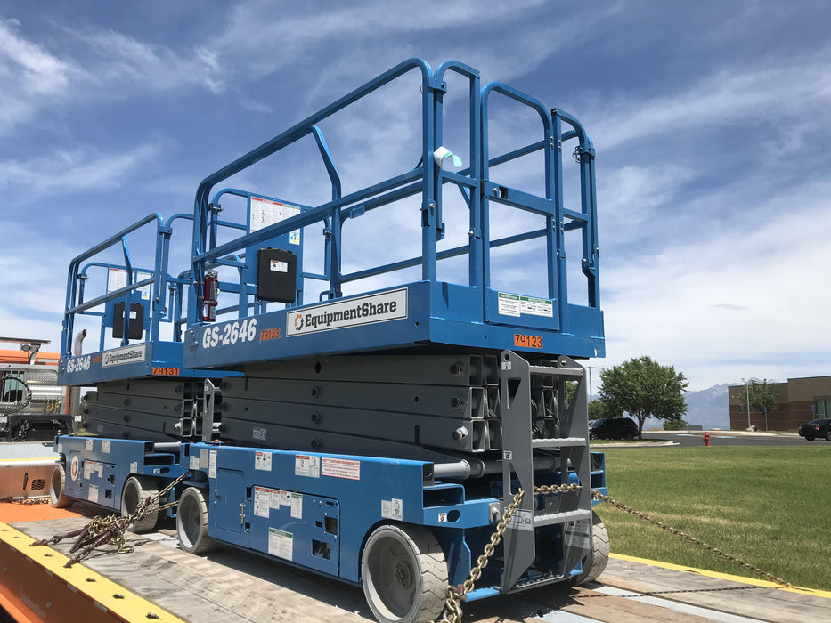 2019 Genie GS-2646 folding rails with full height swing gate
