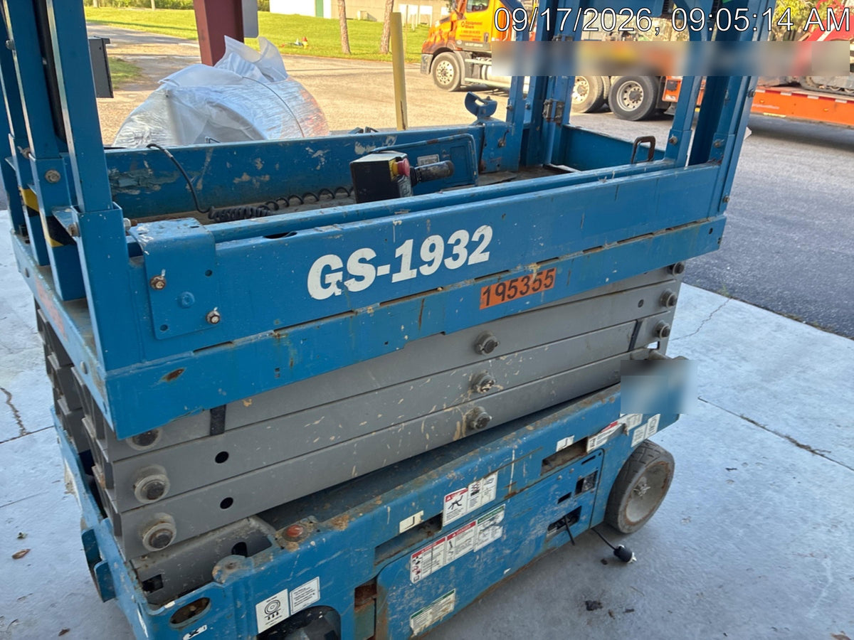 2021 GENIE GS-1932