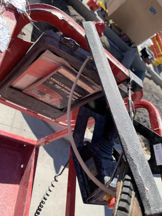 2020 MEC 1330SE Solid NM Tires, Steel Swing out Doors, LCS, Beacon, 900W Invertor