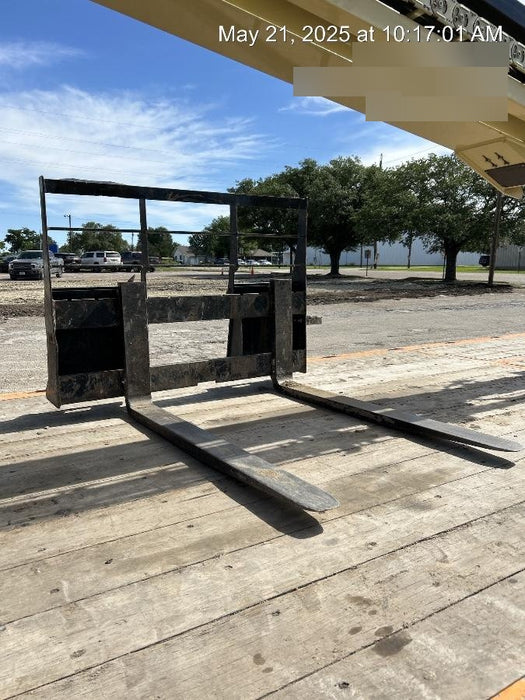 2024 ARROW MATERIAL HANDLING 48" Pallet Forks - Arrow