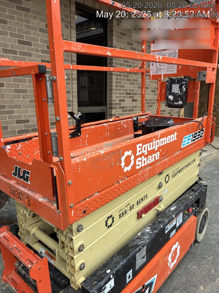 2023 JLG ES1932