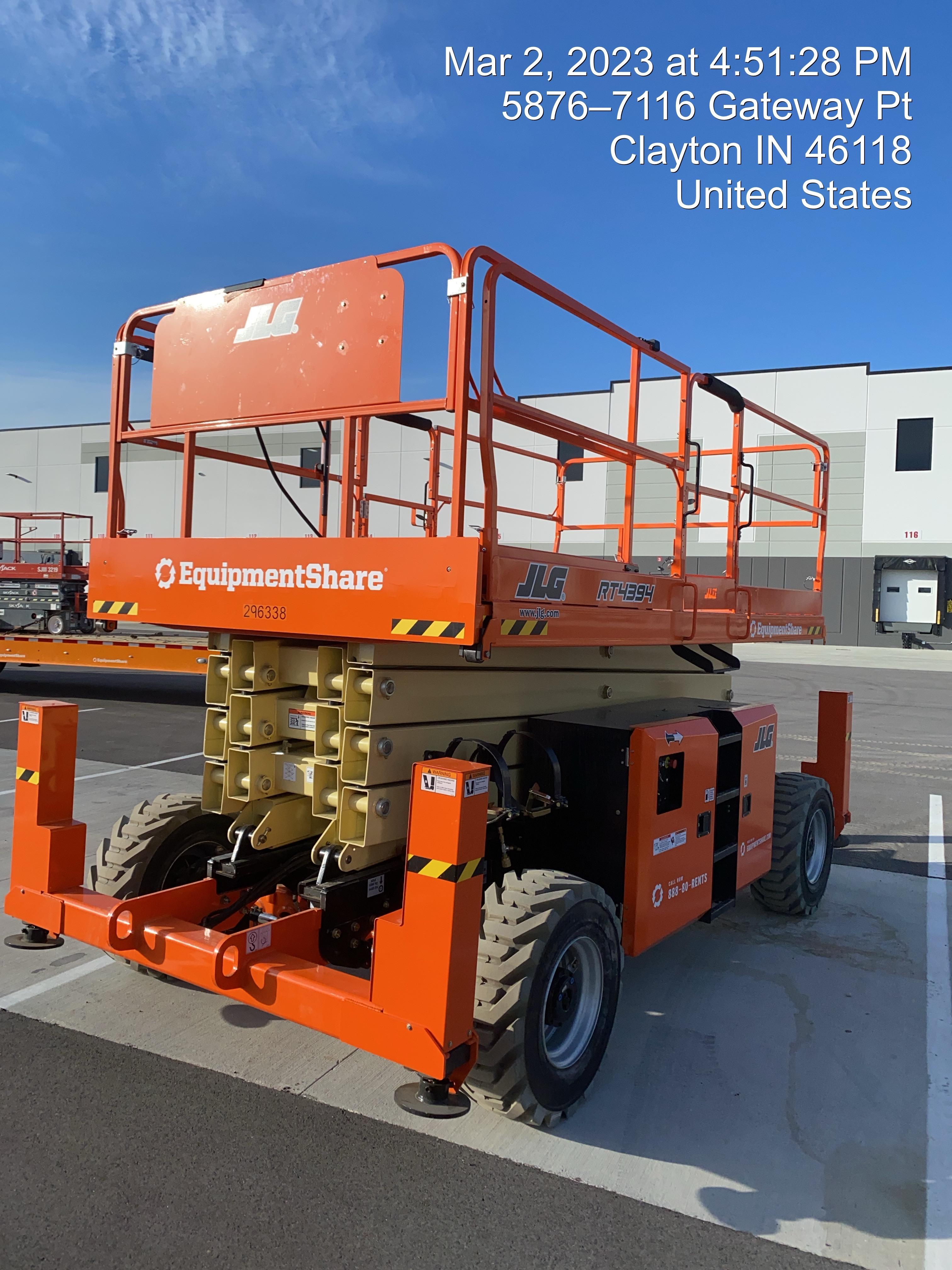 2023 JLG RT4394