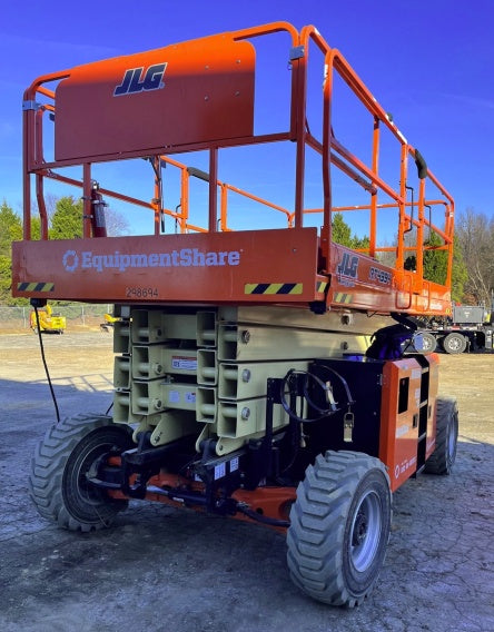 2023 JLG RT4394