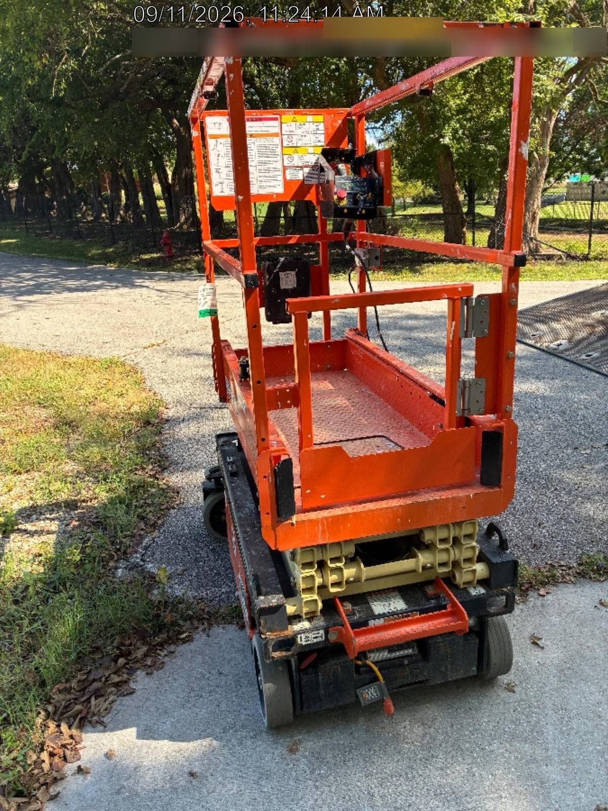 2022 JLG ES1330L