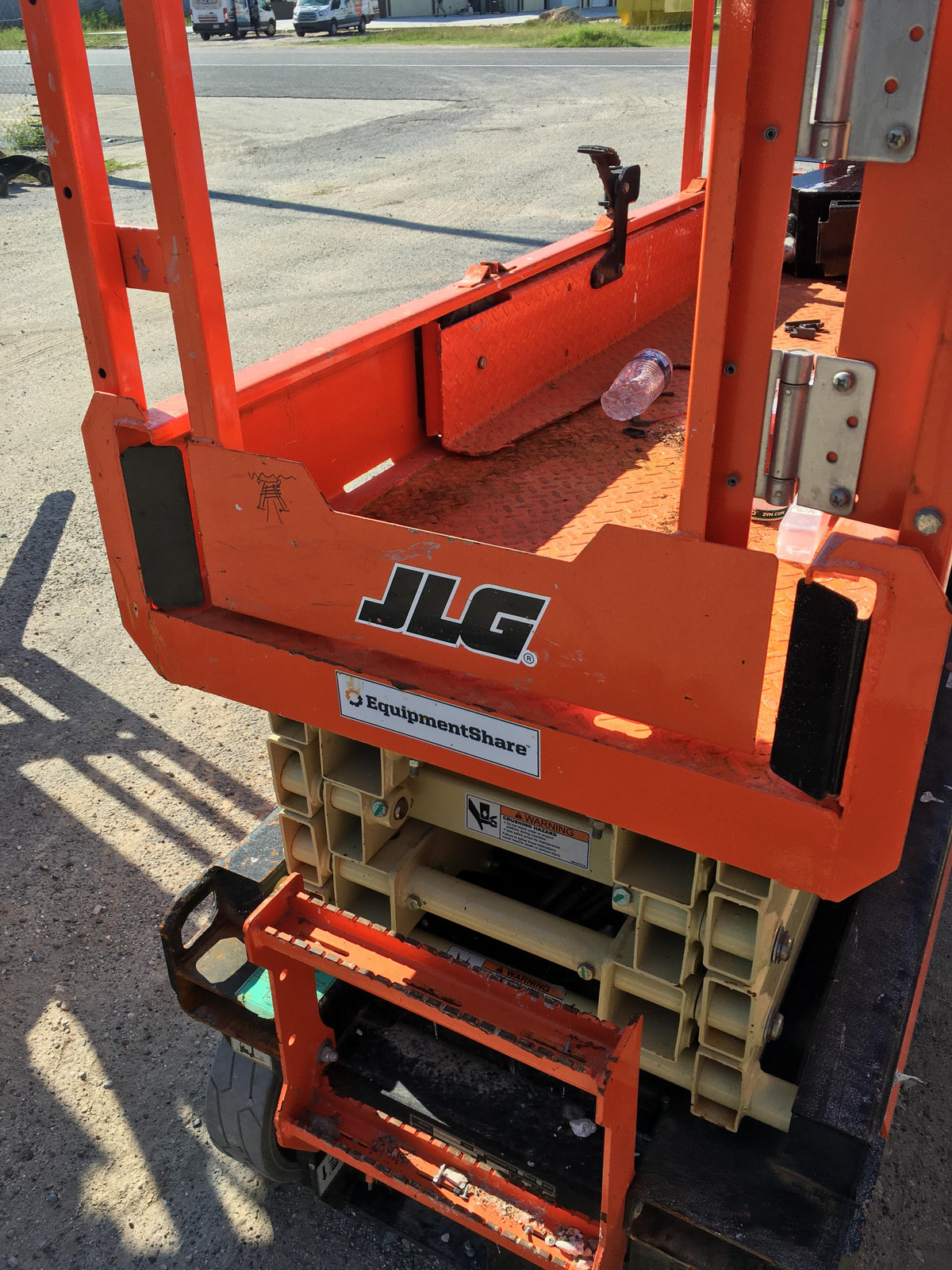 2021 JLG ES1932
