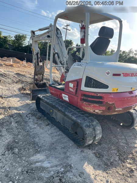 2022 TAKEUCHI TB250-2R