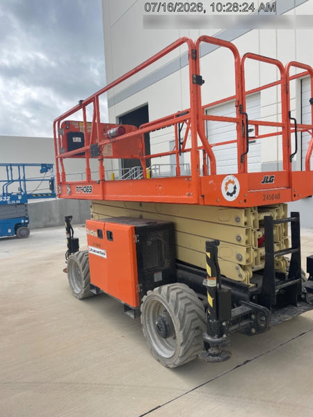 2022 JLG RT4069