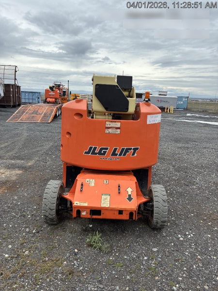 2019 JLG E400AJPN